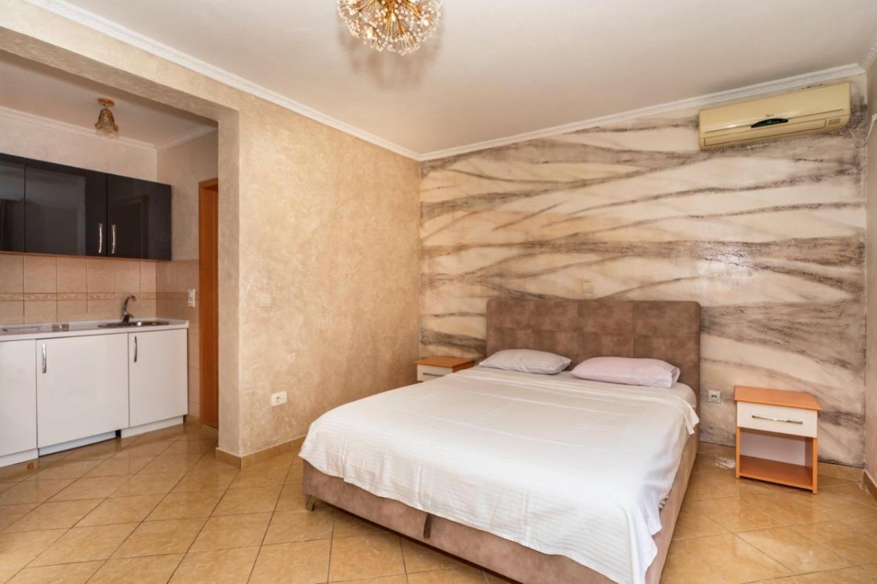 Ani Apartmani Dobra Voda Ngoại thất bức ảnh