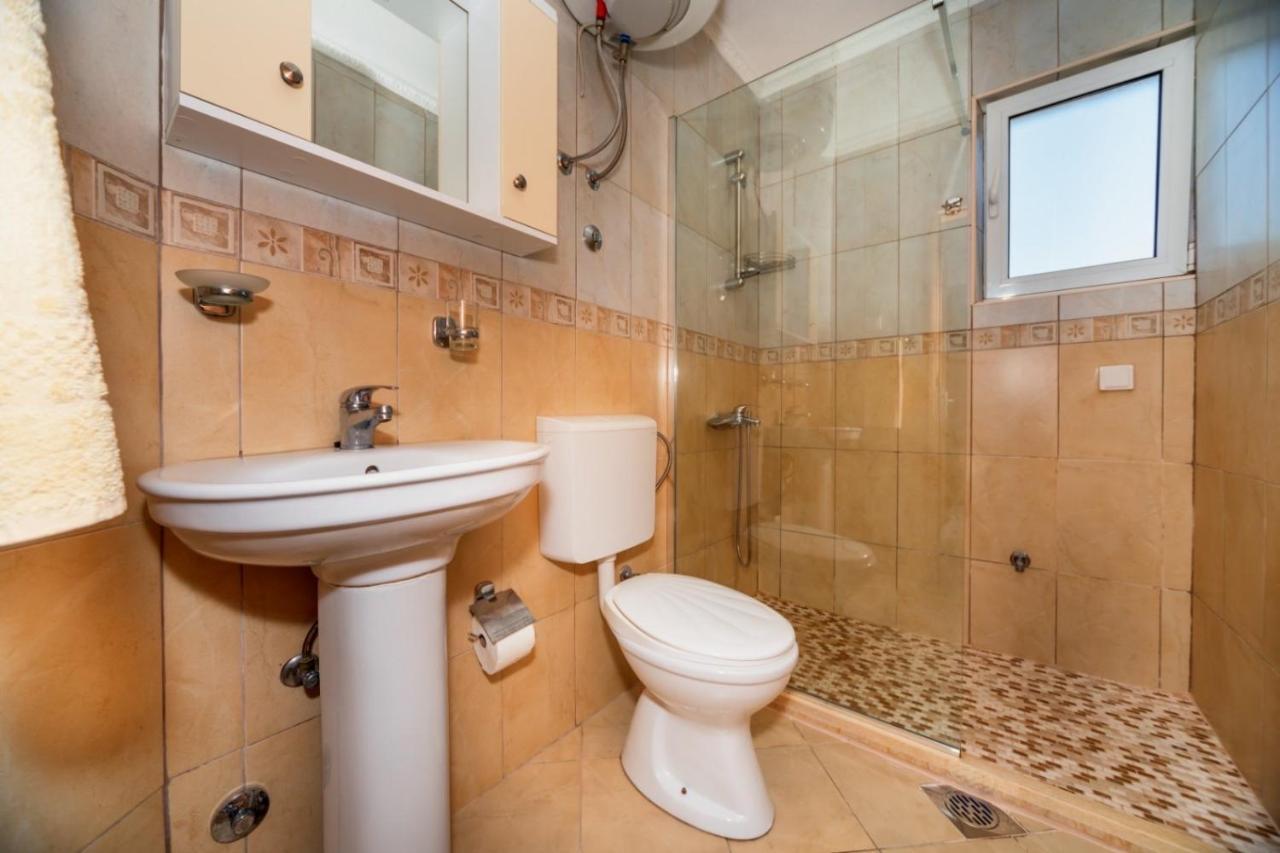 Ani Apartmani Dobra Voda Ngoại thất bức ảnh