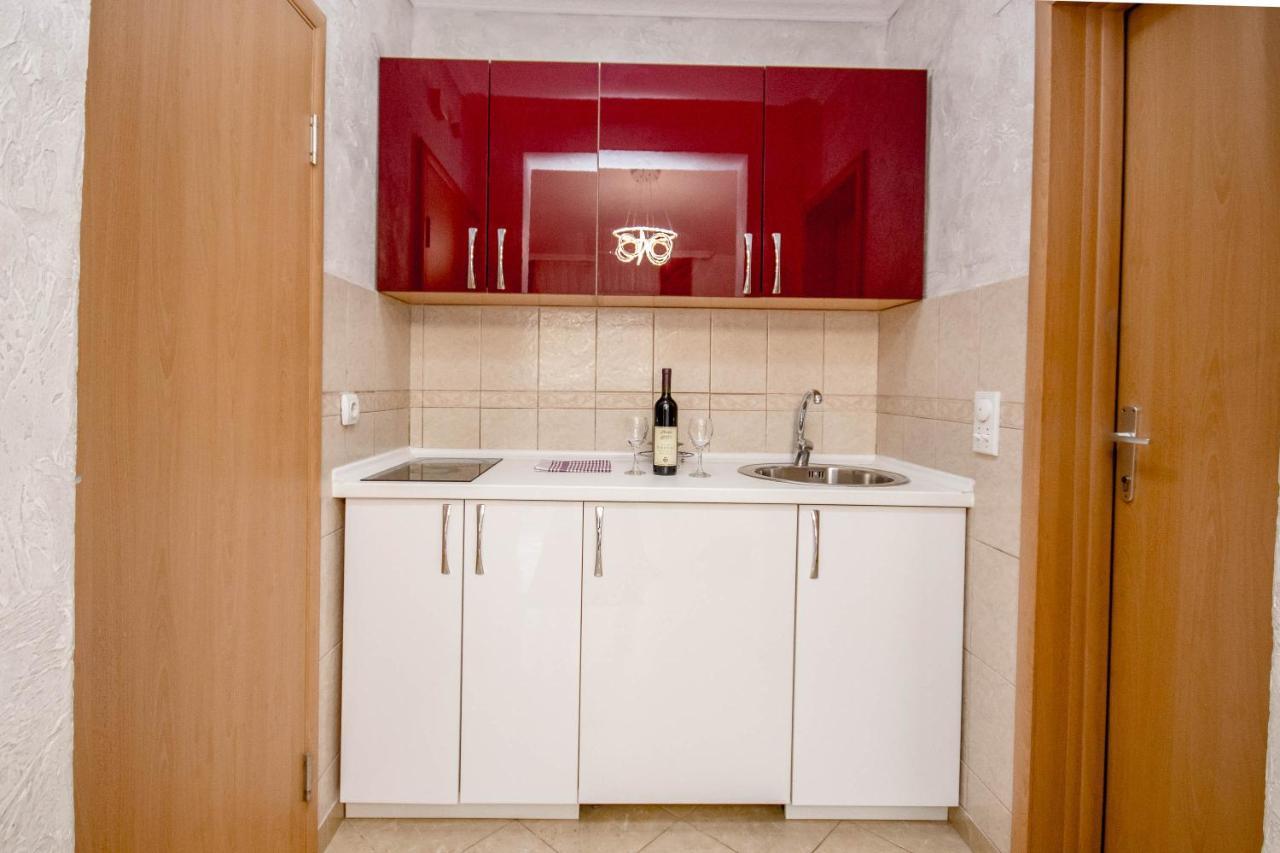 Ani Apartmani Dobra Voda Ngoại thất bức ảnh