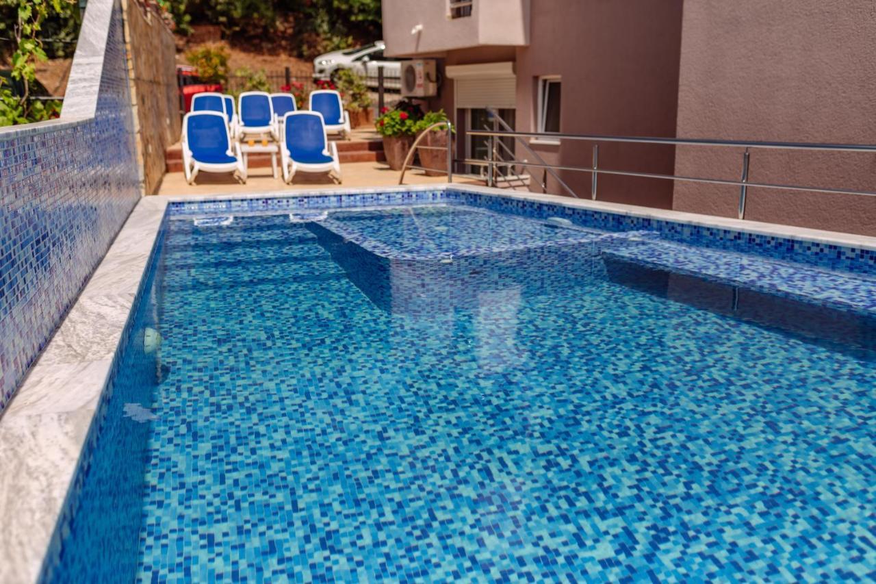 Ani Apartmani Dobra Voda Ngoại thất bức ảnh